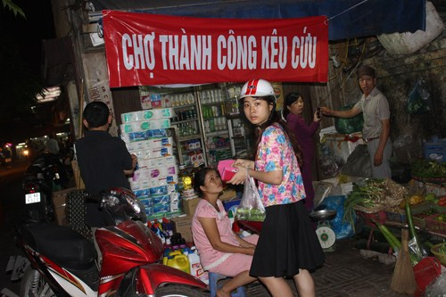 Hà Nội: Hơn 500 tiểu thương phản đối xây chợ thành Trung tâm thương mại
