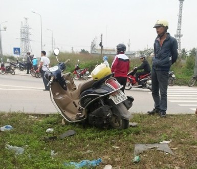 Thanh Hóa: Tai nạn giao thông, người phụ nữ thoát chết kỳ diệu 