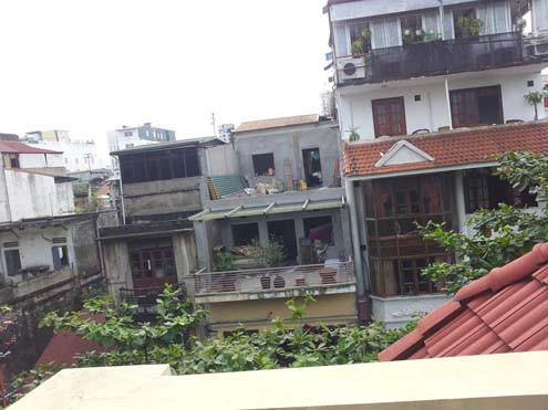 Cơi nới tại 93 Hàng Chiếu, Hà Nội: Phớt lờ quy định về bảo tồn phố cổ