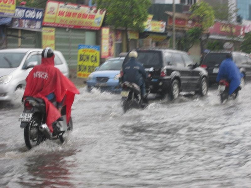 Không khí lạnh tăng cường, miền Bắc mưa dông rải rác