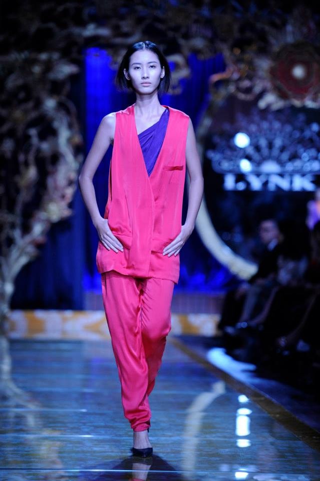 Đẳng cấp Lynk fashion show của Lý Nhã Kỳ