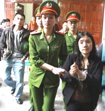 Hà Tĩnh: Bắt giữ giáo viên lừa đảo chiếm đoạt tài sản