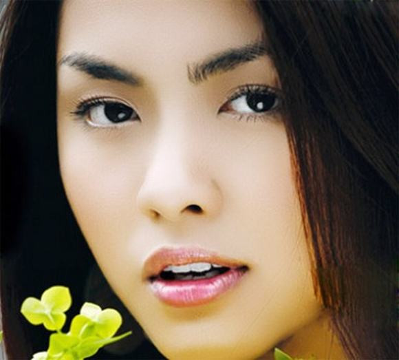 Những đôi mắt làm cả showbiz Việt 'điên đảo'