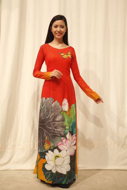 16 Hoa khôi áo dài duyên dáng trong trang phục dân tộc