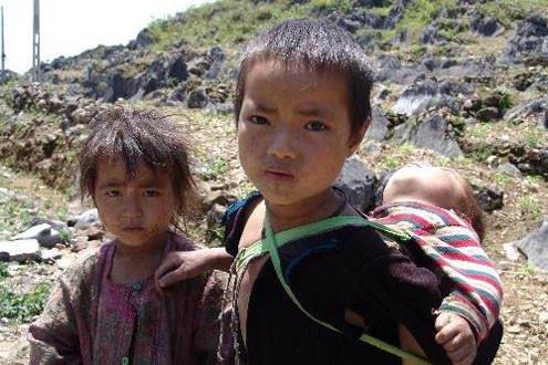 5% trẻ em dưới 5 tuổi ở Việt Nam chưa có giấy khai sinh