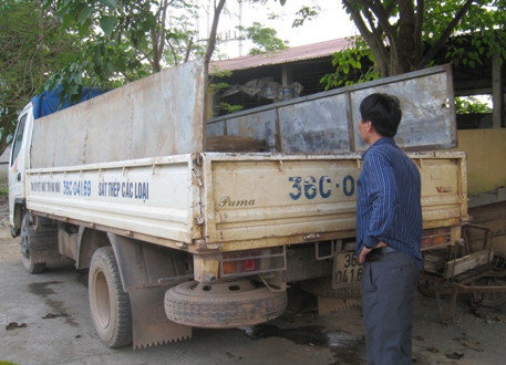 Thanh Hóa: Công an Thạch Thành giữ xe hàng hóa, giao Nông trường toàn quyền xử lý