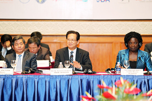 Thủ tướng dự Diễn đàn Doanh nghiệp Việt Nam thường niên 2014 