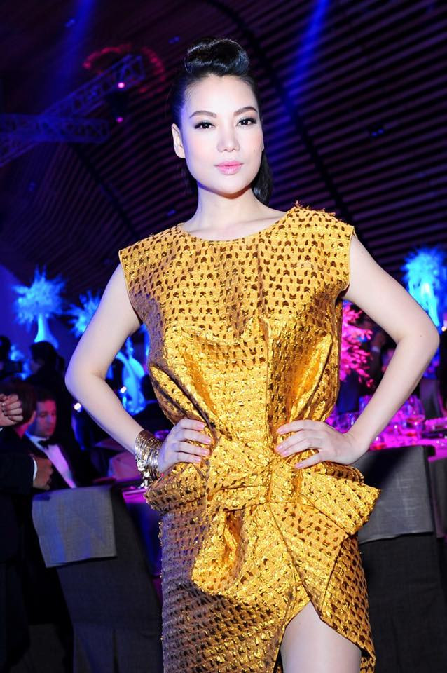 Sơn Tùng M-TP xuất hiện sau bão scandal tại Vietnam International Fashion Week