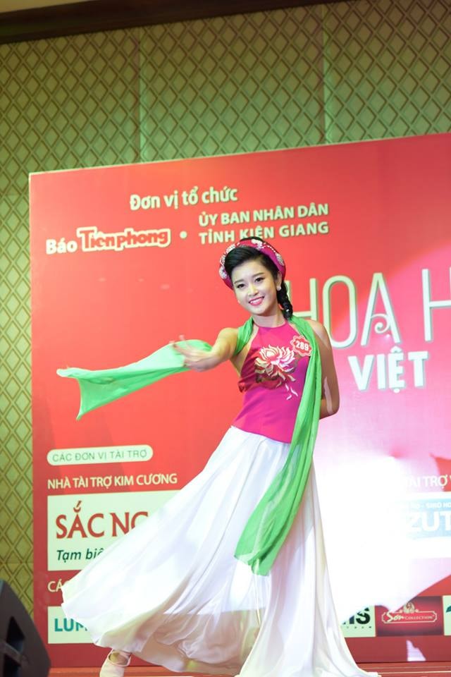 Ngọc Hân ngồi ghế nóng 