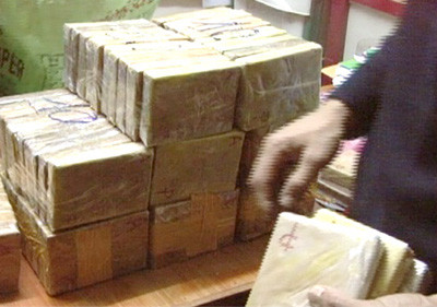 Phá đường dây buôn bán ma túy “khủng” thu giữ 92 bánh Heroin