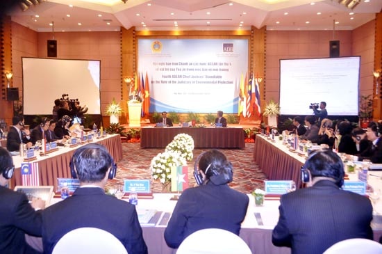 Khai mạc Hội nghị bàn tròn Chánh án các nước ASEAN lần thứ 4