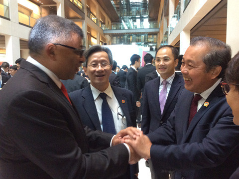 Bí thư Trung ương Đảng, Chánh án TANDTC Trương Hòa Bình thăm và làm việc tại Singapore