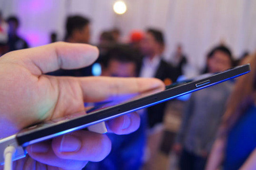 Lộ ảnh Samsung Galaxy A7 siêu mỏng