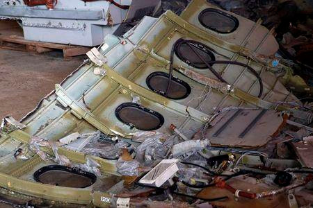 QZ8501: Phát hiện thêm 6 thi thể ở phần thân máy bay