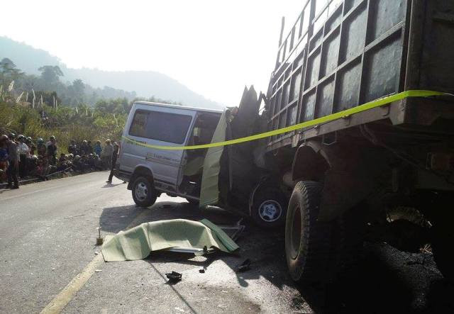 Thanh Hóa: Tai nạn giao thông thảm khốc, 8 người tử vong