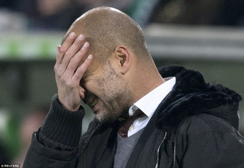 Cận cảnh Bayern Munich thất bại không tưởng 1-4 trước Wolfsburg