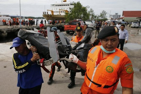 QZ8501: Cơ trưởng rời khỏi ghế lái khi máy bay gặp nạn