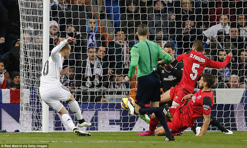 Cận cảnh Real Madrid Sevilla 2-1: Nhọc nhằn và trả giá