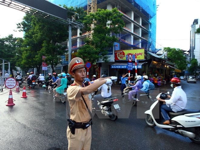 Hà Nội giảm tải ách tắc giao thông trước Tết Ất Mùi 