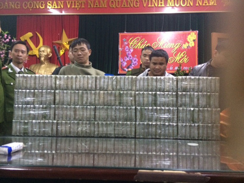 Thái Nguyên: Bắt 2 đối tượng vận chuyển 200 bánh heroin 