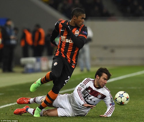 Shakhtar Donetsk - Bayern Munich: Cầm chân nhau bằng lối đá thô bạo