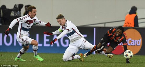 Shakhtar Donetsk - Bayern Munich: Cầm chân nhau bằng lối đá thô bạo
