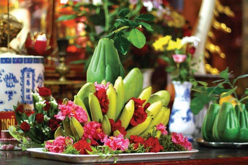 Bàn thờ tổ tiên ngày Tết - Nét đẹp văn hóa của người Việt