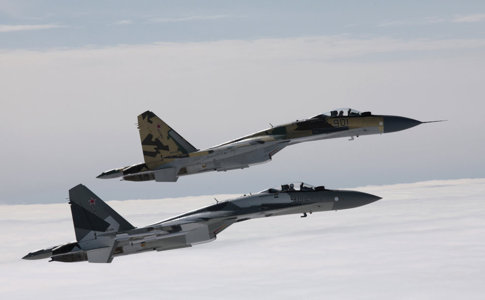 Không quân Nga phô diễn sức mạnh tại Triển lãm Hàng không Ấn Độ 2015
