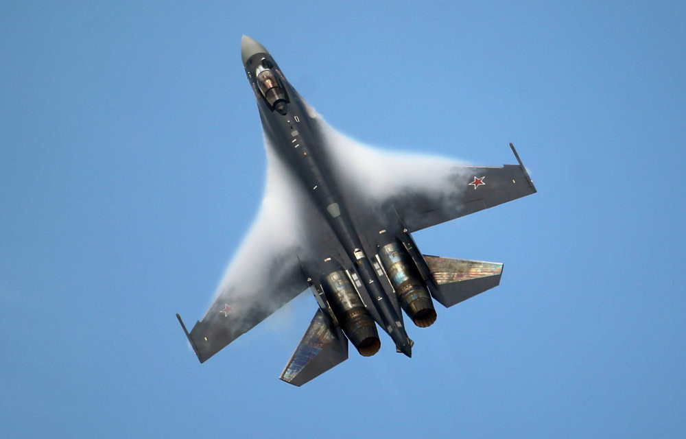 Không quân Nga phô diễn sức mạnh tại Triển lãm Hàng không Ấn Độ 2015