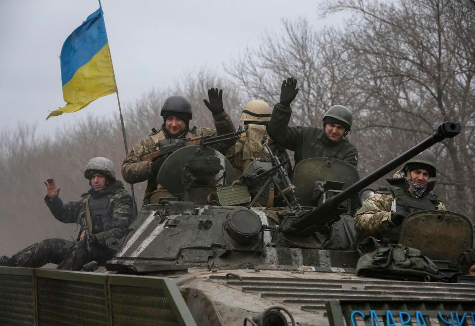Kiev kết tội Nga triển khai thêm xe tăng đến miền Đông Ukraine