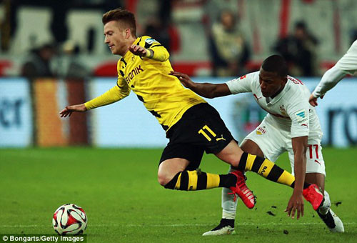 Cận cản Dortmund thắng trận thứ ba liên tiếp