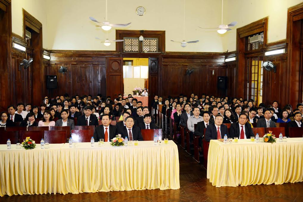 Chánh án TANDTC Trương Hòa Bình gặp mặt đầu Xuân cán bộ, công chức Tòa án
