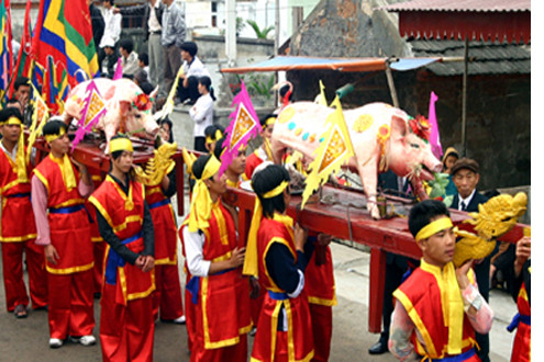 Độc đáo lễ hội rước lợn ông Bồ đầu xuân tại Hải Phòng