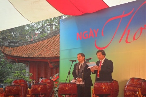 Tưng bừng Ngày hội thơ Việt Nam 2015