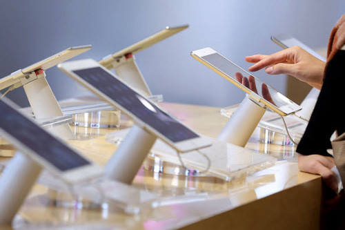 Apple trì hoãn iPad Pro, trang bị RAM 2 GB cho iPhone 6S