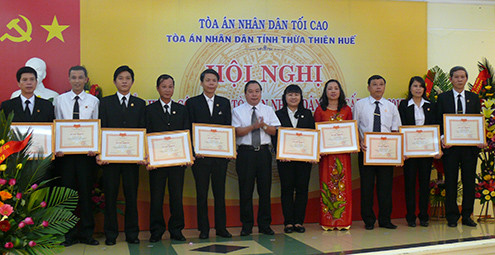 TAND hai cấp tỉnh TT-Huế: Triển khai công tác năm 2015 và đón nhận Huân chương Lao động hạng Nhì