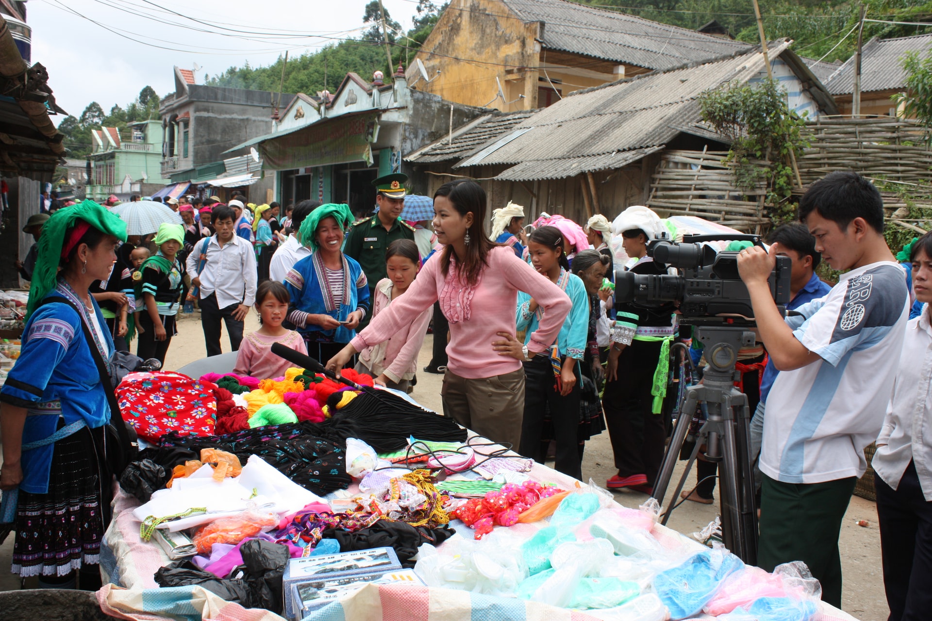 Nhà văn Phạm Vân Anh: 