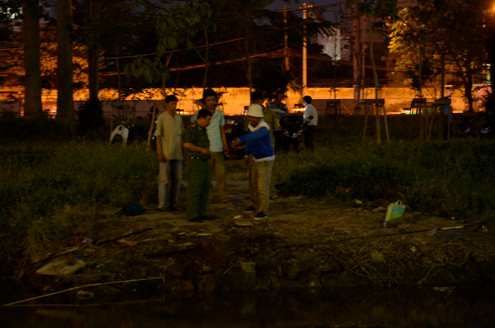 Nổ lớn gần cầu Sài Gòn, người đi câu cá bị thương nặng
