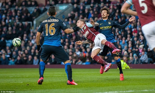 Cận cảnh Burnley- Man City 1-0: Citizens sắp trở thành cựu vương