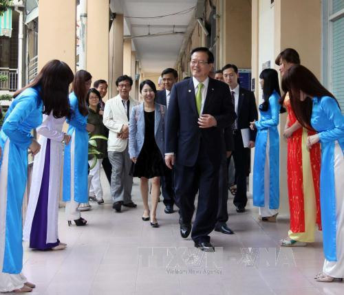 Chủ tịch Quốc hội Hàn Quốc kết thúc thăm chính thức Việt Nam