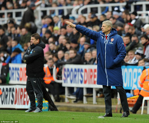 Cận cảnh Newcastle - Arsenal 1-2: Giroud giúp Pháo nổ vang trời