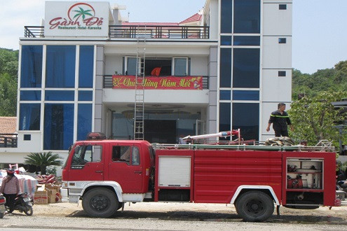 Phú Yên: Nhà hàng bốc cháy 