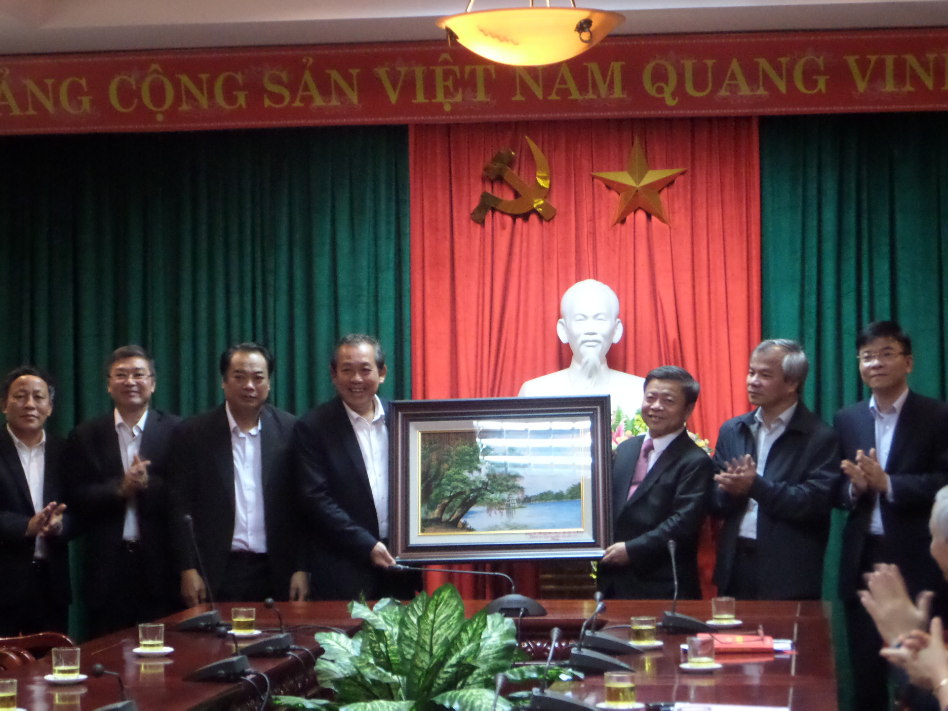Đoàn công tác Hội đồng Thẩm phán TANDTC thăm và làm việc tại Nghệ An, Hà Tĩnh