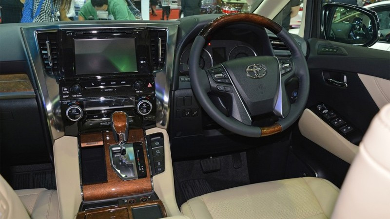 Toyota Alphard & Vellfire phiên bản 2015 ra mắt chính thức tại Thái Lan