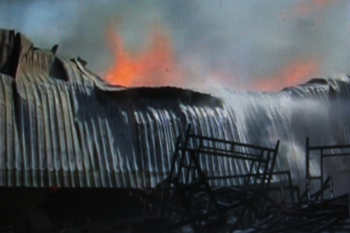 Bến Tre: Cháy kho chứa vải, thiệt hại lên đến hàng chục tỷ đồng