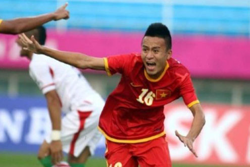 U23 Việt Nam thiếu Huy Toàn trong trận gặp Macau