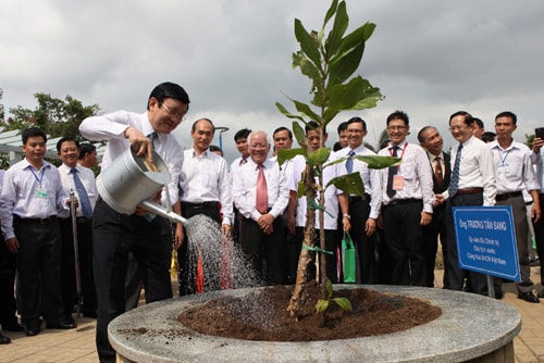 Chủ tịch nước dự lễ khánh thành Dự án cải tạo kênh và đường dọc kênh Tân Hóa - Lò Gốm    