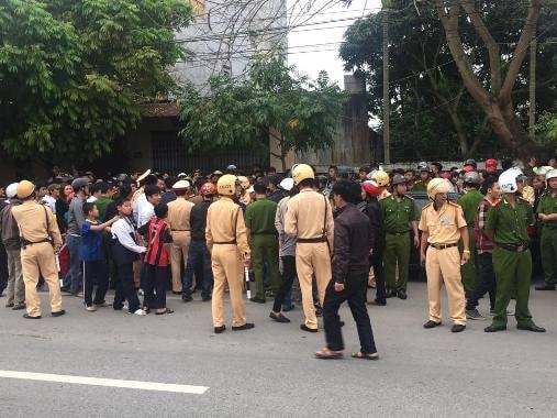 Công an Hải Phòng: Thanh niên đá vào mặt học sinh là lao động tự do!?