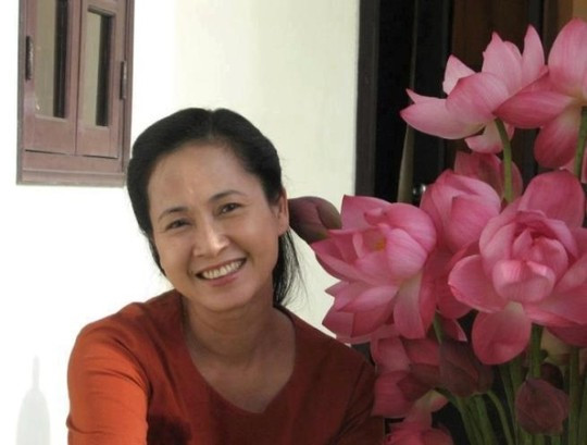 Điểm danh sao Việt lấy chồng nghèo
