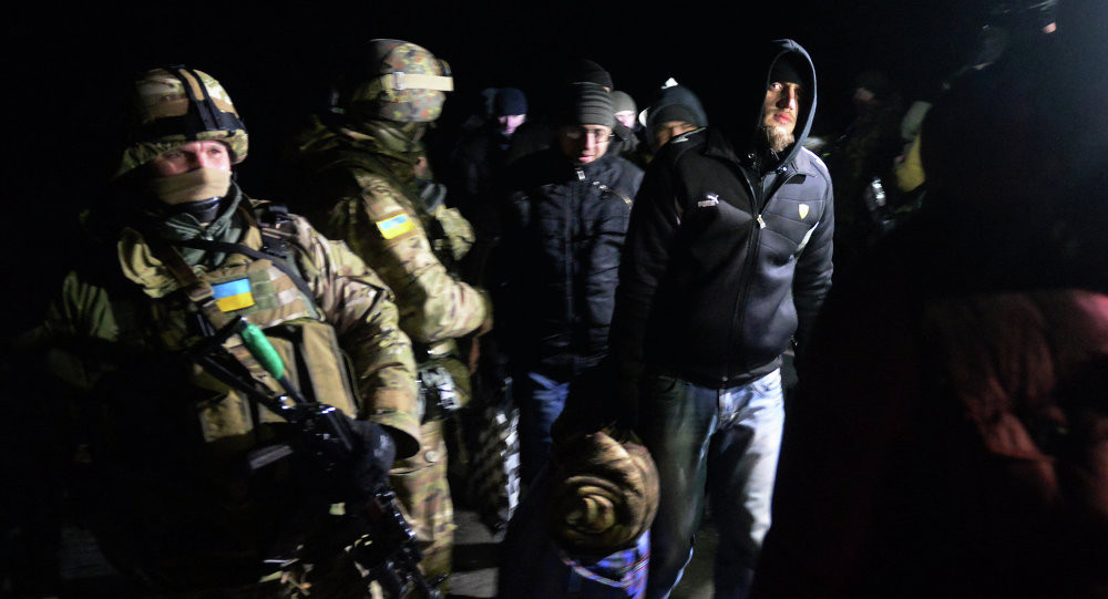Quân đội Kiev bắt giữ ít nhất 2.000 thường dân Donnetsk